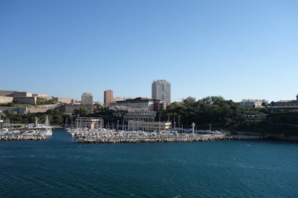 Trouvez l'affiche marseille qui sublimera votre intérieur
